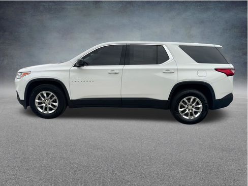 Used 2020 Chevrolet Traverse LS FWD image 9
