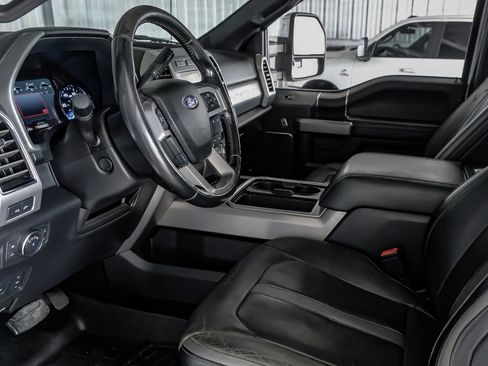 Used 2019 Ford F250 Platinum w/ Platinum Ultimate Package image 14