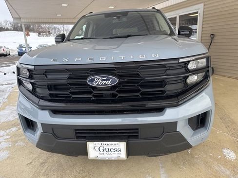 Used 2025 Ford Expedition Max Active image 7