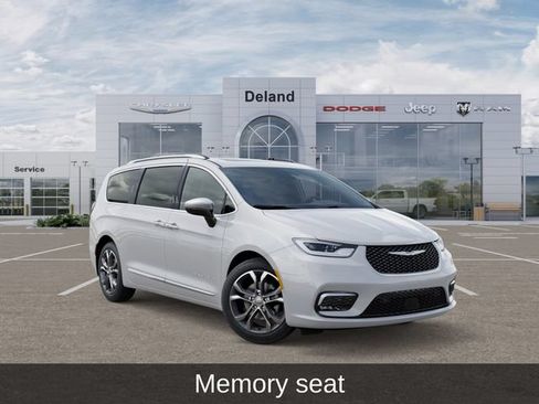 New 2026 Chrysler Pacifica Pinnacle FWD image 5