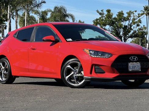 Used 2019 Hyundai Veloster 2.0 image 2