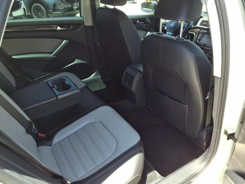 Used 2015 Volkswagen Passat 1.8T Sport FWD image 20