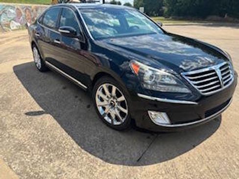 Used 2012 Hyundai Equus Signature image 2