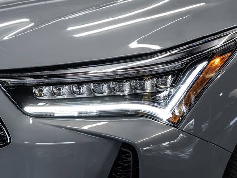 Certified 2025 Acura RDX A-Spec AWD/4WD image 9