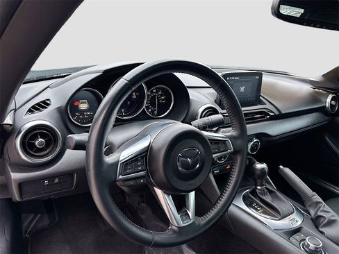 Used 2023 MAZDA MX-5 Miata Grand Touring image 9