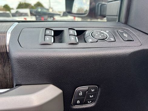 Used 2021 Ford F250 Lariat w/ Lariat Ultimate Package image 16