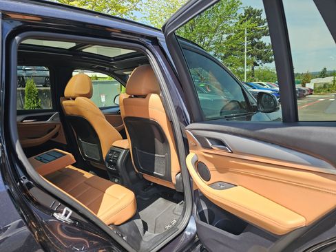 Used 2019 BMW X3 xDrive30i w/ M Sport Package 2 AWD/4WD image 15