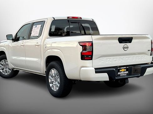 Used 2022 Nissan Frontier SV image 12