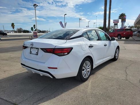 Used 2025 Nissan Sentra S image 25
