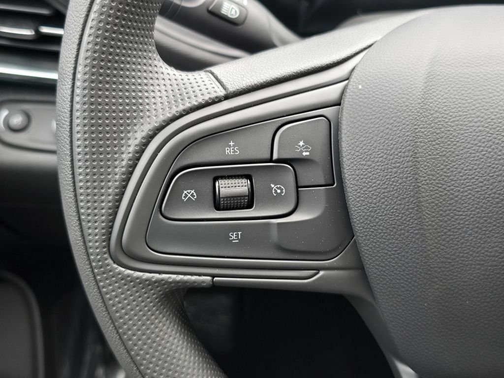 New 2026 Buick Envista Preferred FWD image 19