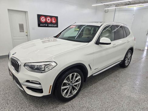 Used 2018 BMW X3 xDrive30i AWD/4WD image 3