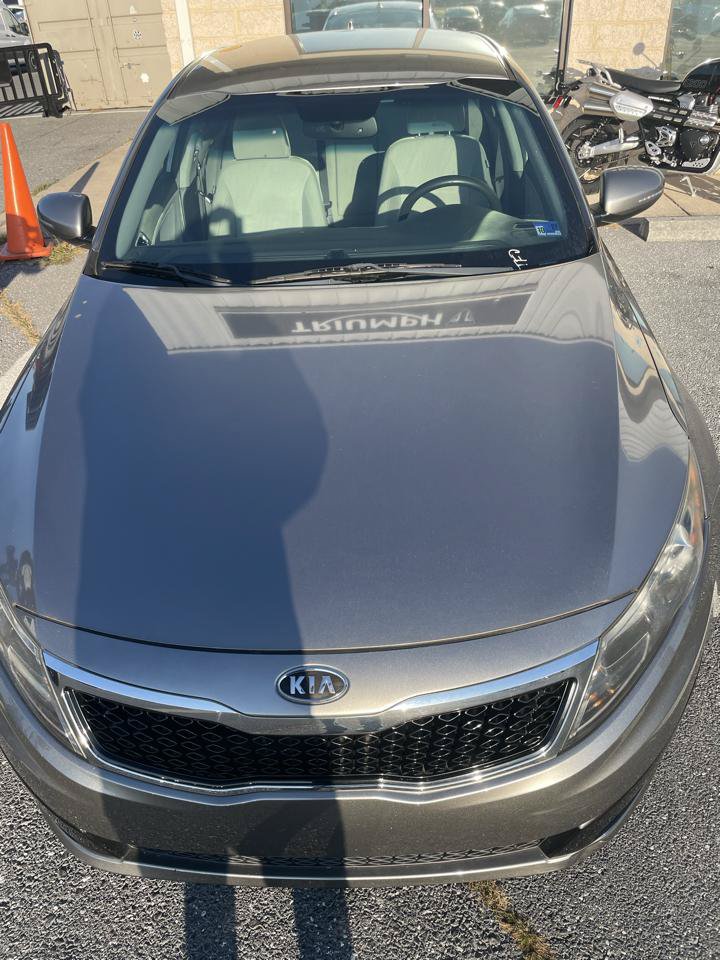 Used 2012 Kia Optima LX w/ Convenience Pkg FWD image 2