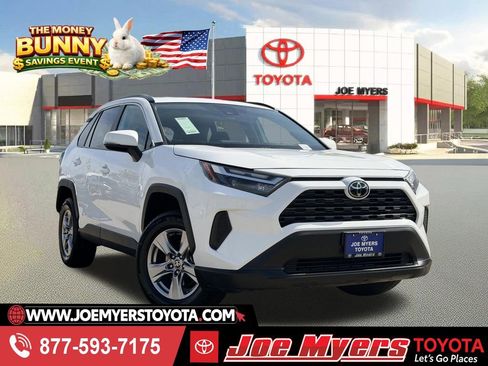 Used 2024 Toyota RAV4 XLE FWD image 1