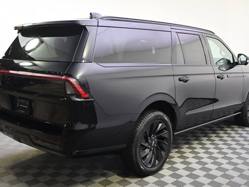 New 2026 Lincoln Navigator L Reserve w/ Jet Appearance Package image 7