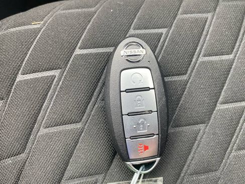 Used 2021 Nissan Kicks SR FWD image 25