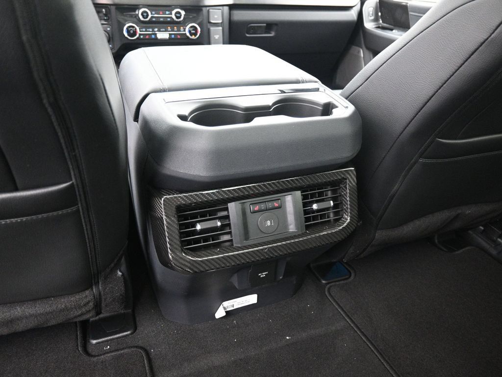 New 2026 Ford F250 Lariat w/ Black Appearance Package AWD/4WD image 22