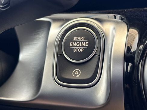 New 2026 Mercedes-Benz GLB 250 image 21