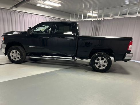 Used 2024 RAM 2500 Big Horn w/ Bed Utility Group image 4