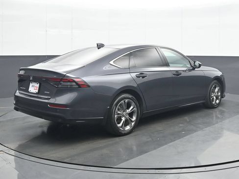 Used 2023 Honda Accord EX-L image 6