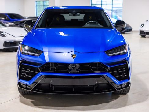 Used 2022 Lamborghini Urus image 11