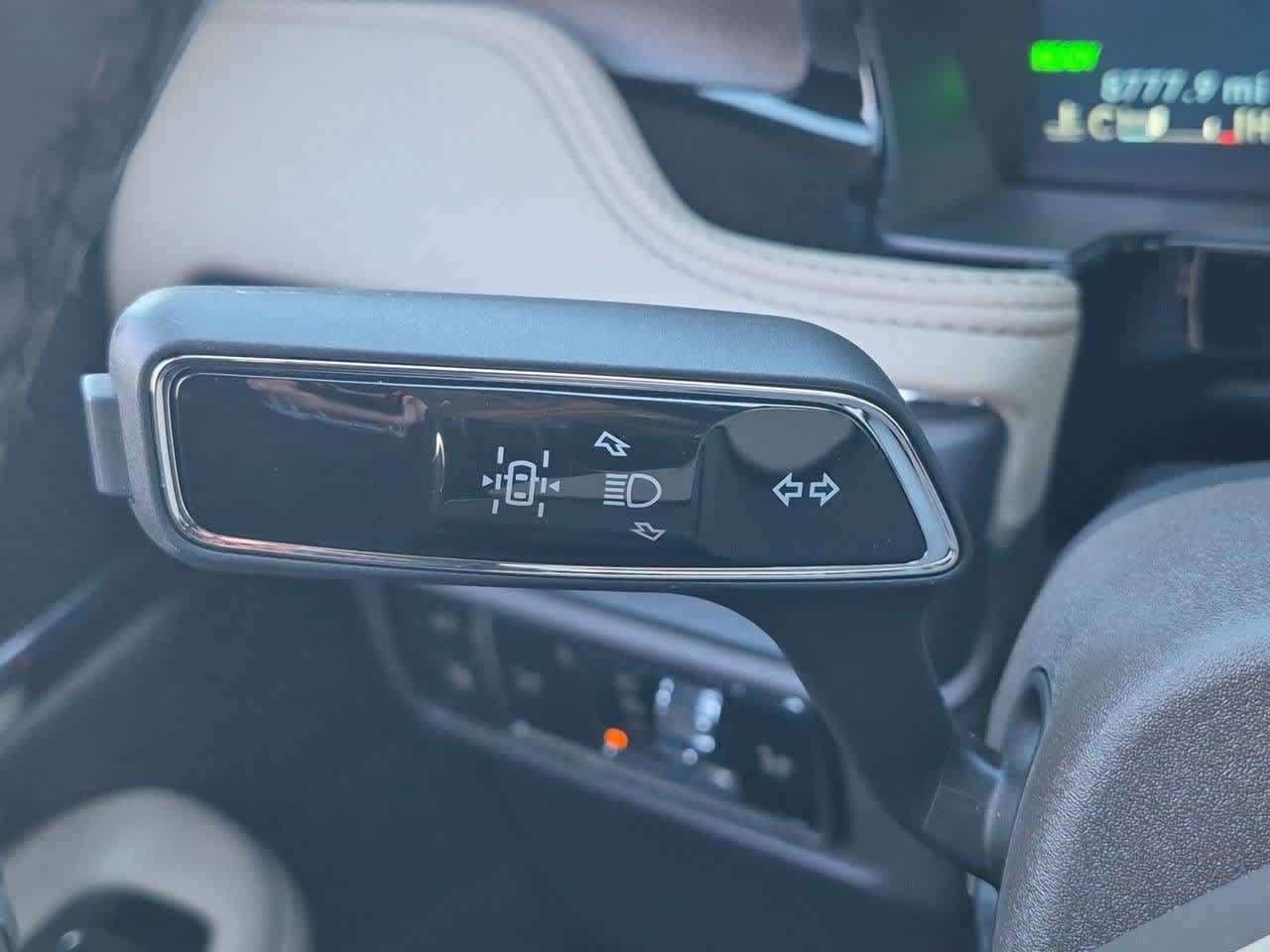 Used 2023 Lincoln Corsair Grand Touring w/ Equipment Group 301A AWD/4WD image 28