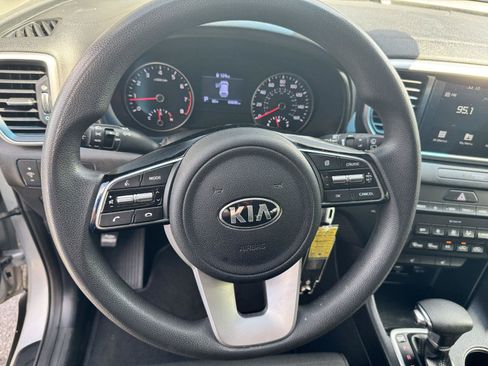 Used 2020 Kia Sportage LX w/ LX Popular Package AWD/4WD image 16