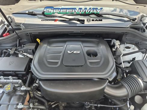 Used 2017 Jeep Grand Cherokee Overland RWD image 9
