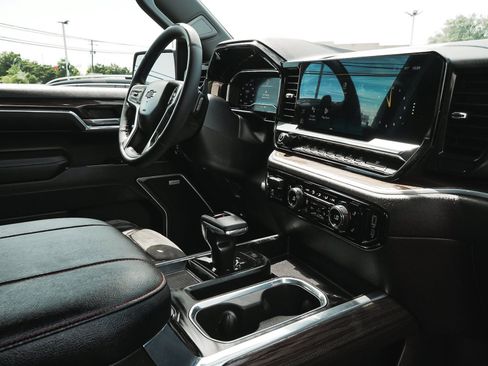 Used 2024 Chevrolet Silverado 1500 RST w/ All Star Edition Plus AWD/4WD image 43