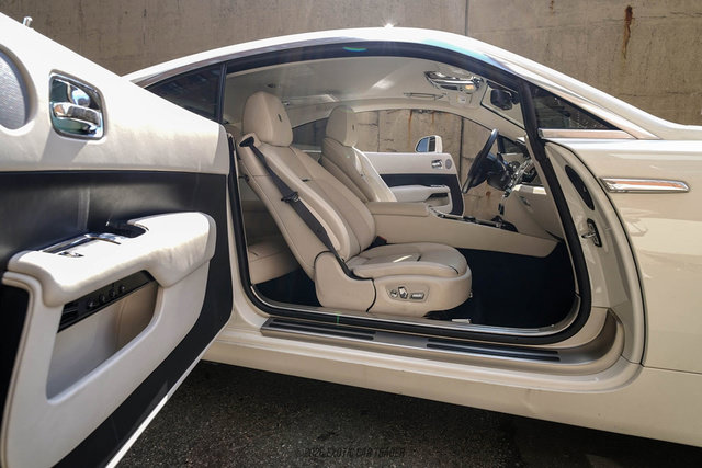 Used 2017 Rolls-Royce Wraith RWD image 44
