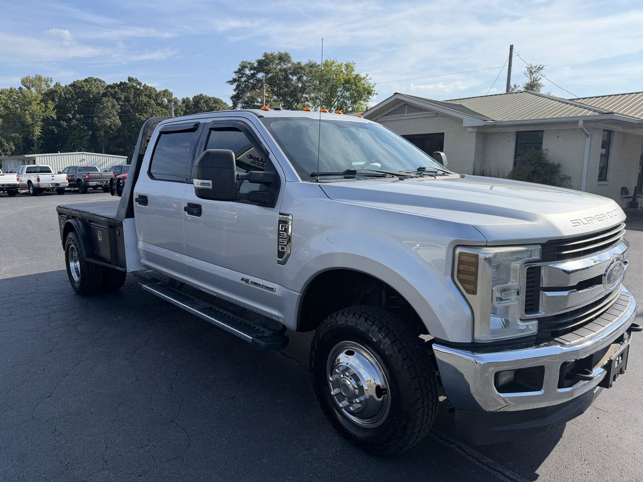 Used 2018 Ford F350 XLT w/ XLT Value Package AWD/4WD image 3