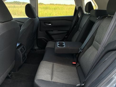 Used 2024 Nissan Rogue SV FWD image 20
