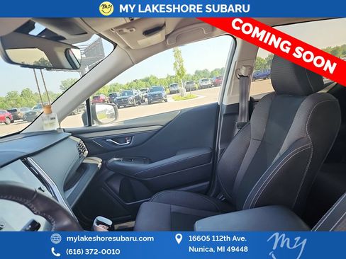 Used 2024 Subaru Outback Premium AWD/4WD image 14