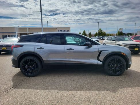 Used 2026 Chevrolet Blazer EV LT w/ LPO, Blackout Package image 9