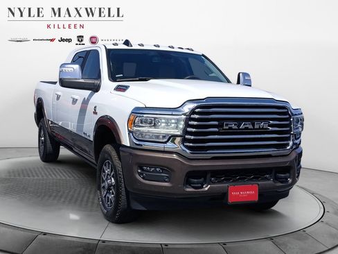 Used 2023 RAM 2500 Limited AWD/4WD image 2