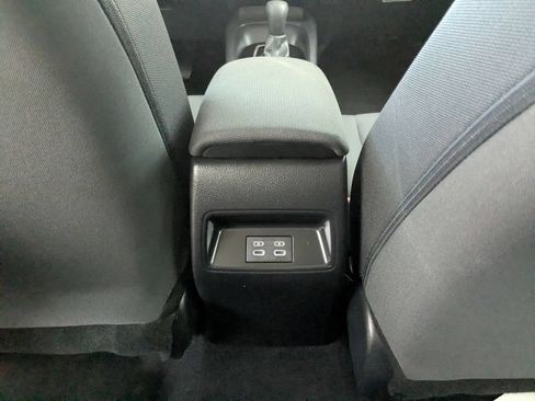 Used 2025 Toyota Corolla LE FWD image 24