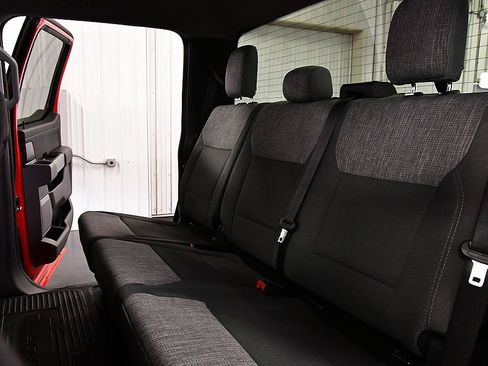 Used 2024 Ford F250 XLT w/ Black Appearance Package AWD/4WD image 30