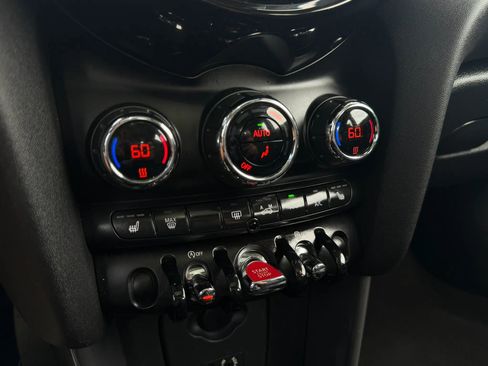 Used 2017 MINI Cooper 2-Door Hardtop FWD image 21