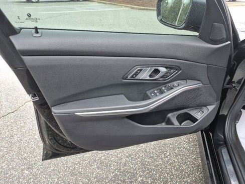 Used 2023 BMW 330i Sedan w/ Premium Package image 21