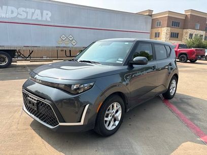Used 2023 Kia Soul LX w/ LX Technology Package