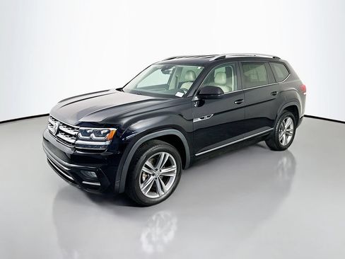 Used 2018 Volkswagen Atlas SE w/ R-Line Package FWD image 3