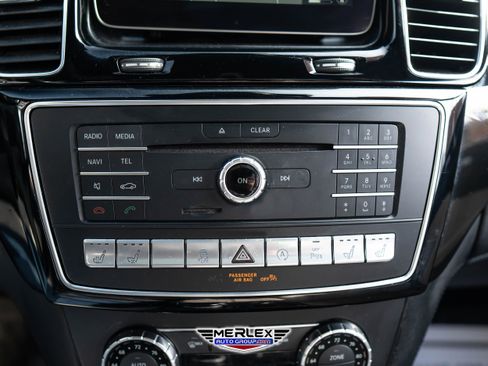 Used 2017 Mercedes-Benz GLS 550 4MATIC image 32