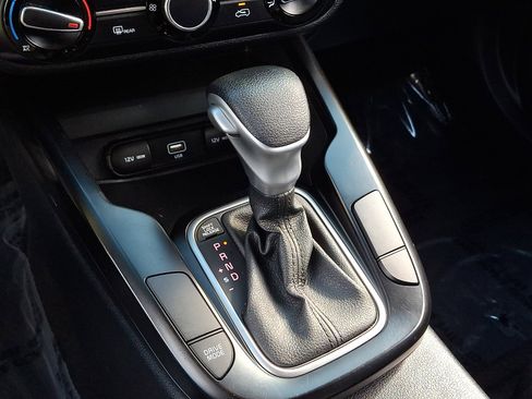 Used 2021 Kia Soul LX FWD image 15