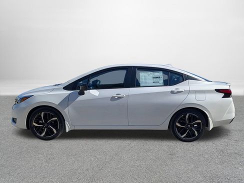 New 2025 Nissan Versa SR w/ Trunk Package FWD image 6