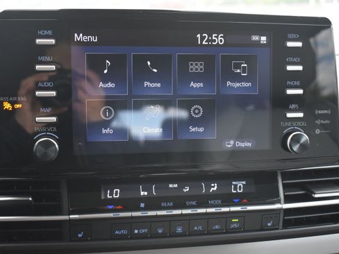 Certified 2023 Toyota Sienna XLE AWD/4WD image 11