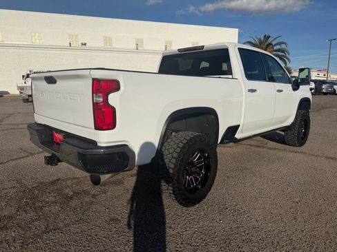 Used 2020 Chevrolet Silverado 2500 LTZ w/ Z71 Off-Road Package image 5