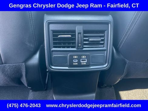 Used 2025 Subaru Forester Premium AWD/4WD image 41