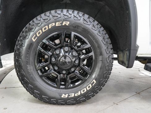 Used 2023 Chevrolet Silverado 2500 LT w/ True North Edition AWD/4WD image 30