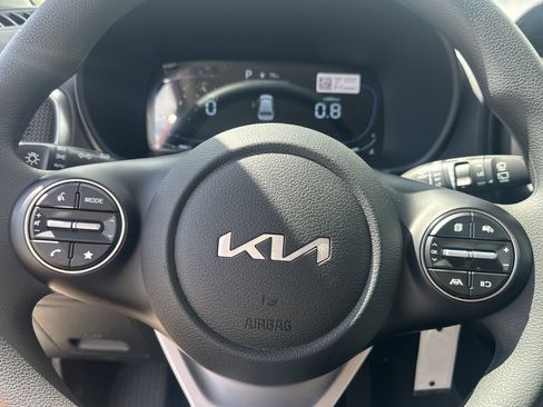 New 2025 Kia Soul LX w/ LX Technology Package image 18