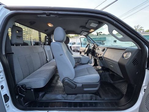 Used 2015 Ford F550 4x4 SuperCab Super Duty image 22