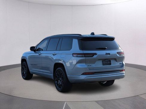 Used 2026 Jeep Grand Cherokee L Summit w/ Obsidian Package AWD/4WD image 3